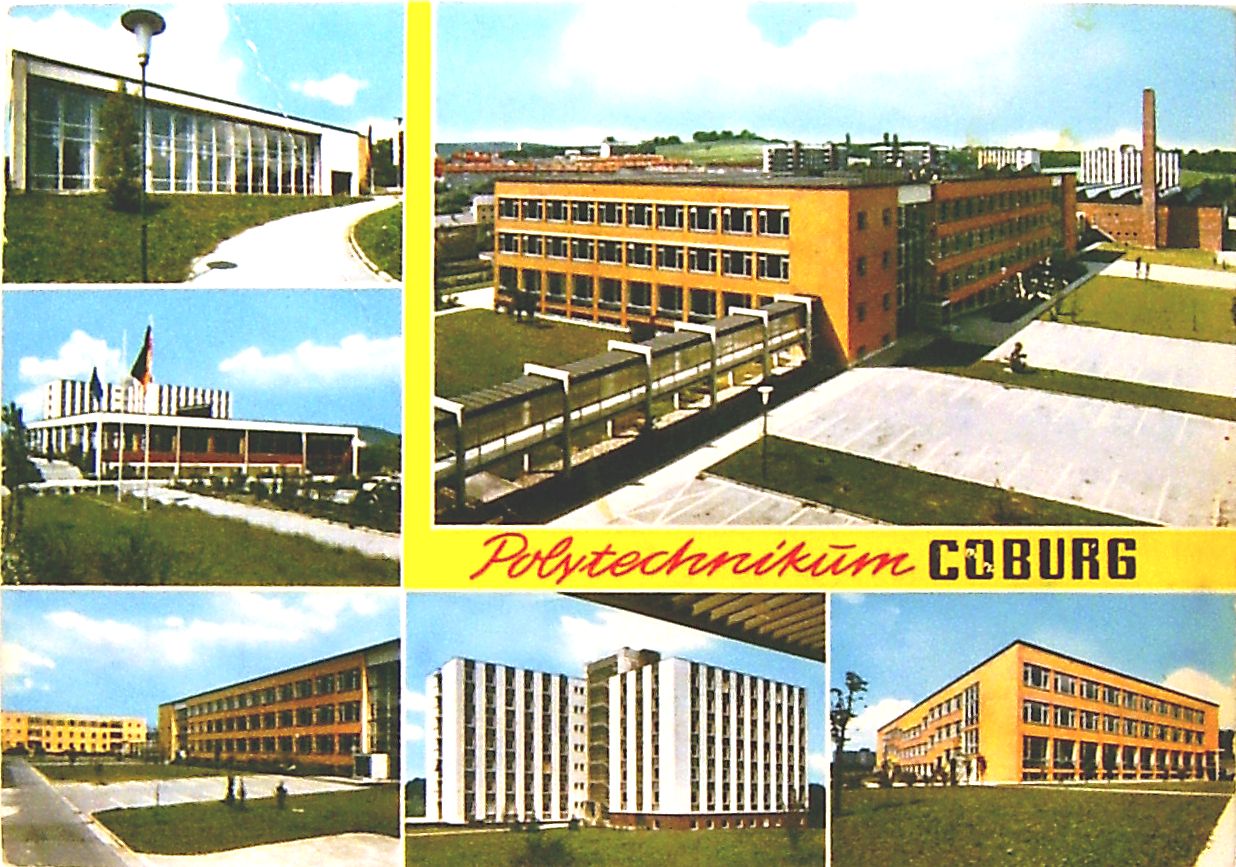 Eine Collage des Polytechnikums in Coburg mit fünf Bildern verschiedener Campus-Gebäude, darunter Backstein- und Glaskonstruktionen in einer grünen Landschaft. Der Text lautet „Hochschule Coburg – Polytechnikum Excellence“.